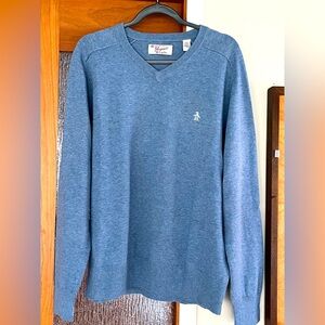 PENGUIN LIGHT BLUE MENS SWEATER, SIZE XXL/ RUNS SMALL, FITS LARGE, EUC